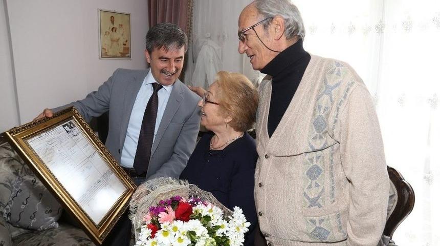 50 Yıllık &Ccedil;ifti Şaşırtan Ziyaret