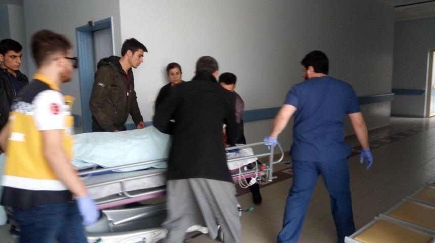 Otomobilin &Ccedil;arptığı Yaya Yaralandı