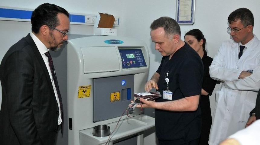Ad&uuml; Hastanesine Kan Işınlama Cihazı Kazandırıldı