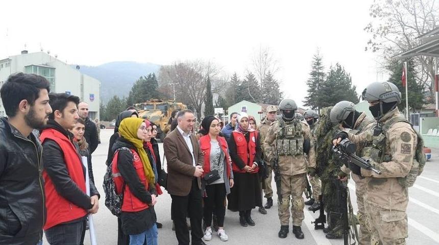 Gen&ccedil;lerden Jandarmaya Destek Ziyareti