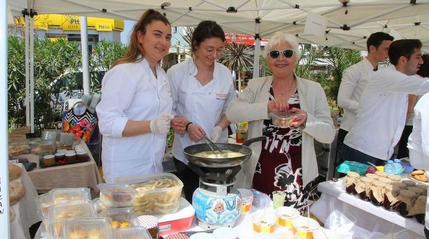 İzmir Ekonomi&rsquo;den Enginara Farklı Yorumlar