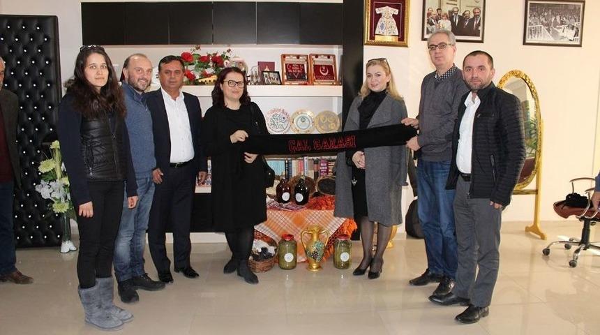 Kosovalı Heyet &Ccedil;allılardan Tarım Ve Bağ &Uuml;retimi Desteği İstedi