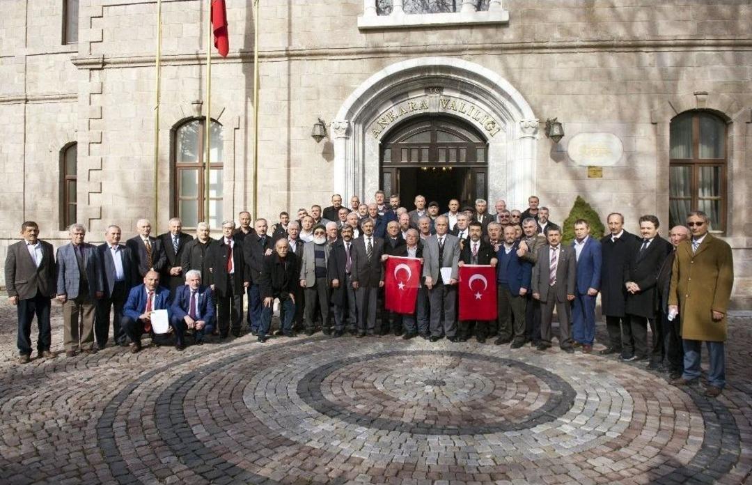 Başkent&rsquo;te Muhtarlar G&ouml;n&uuml;ll&uuml; Askerlik İ&ccedil;in Dilek&ccedil;e Verdi