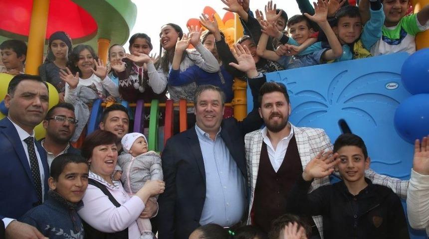 Buca&rsquo;nın Modern Parkları &Ccedil;oğalıyor