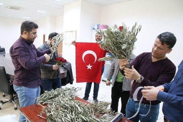 14 Şubat&rsquo;ta G&uuml;l Demeti Yerine Zeytin Dalı Demeti 1