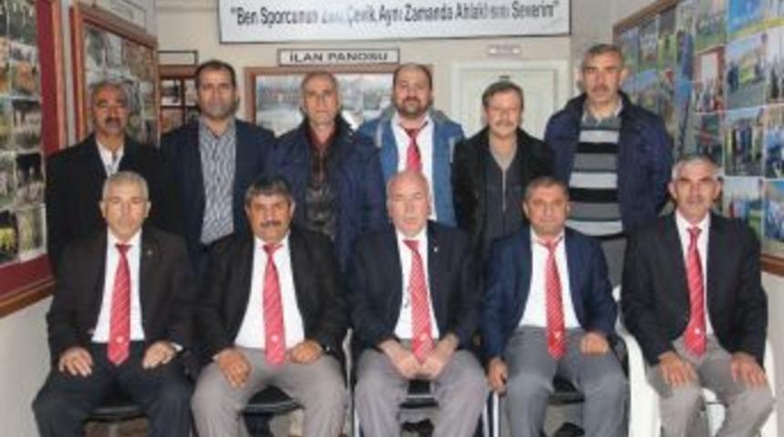 Başkan Naif D&uuml;nek G&uuml;ven Tazeledi