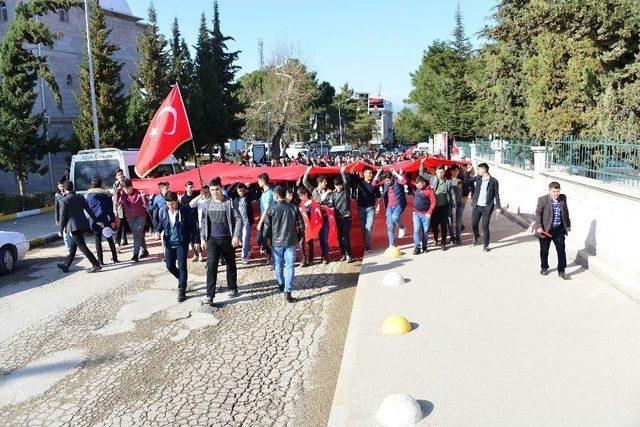 Gönüllü Askerlik Başvurusu İçin Dilekçeleri Teslim Ettiler