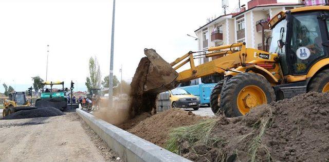 Yağmura Rağmen Asfalt Rekoru