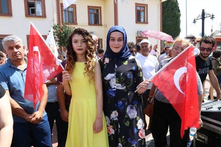 Bakan Çavuşoğlu: "darbe Gecesi Fare Gibi Saklandınız, Korkaklar" G4