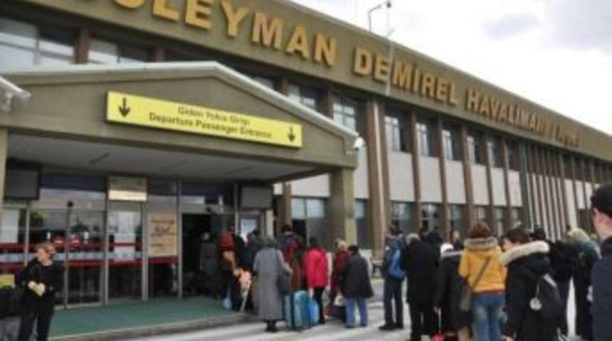 S&uuml;leyman Demirel Havalimanı&rsquo;ndan Yılın İlk Ayında 8 Bin 27 Yolcu Seyahat Etti