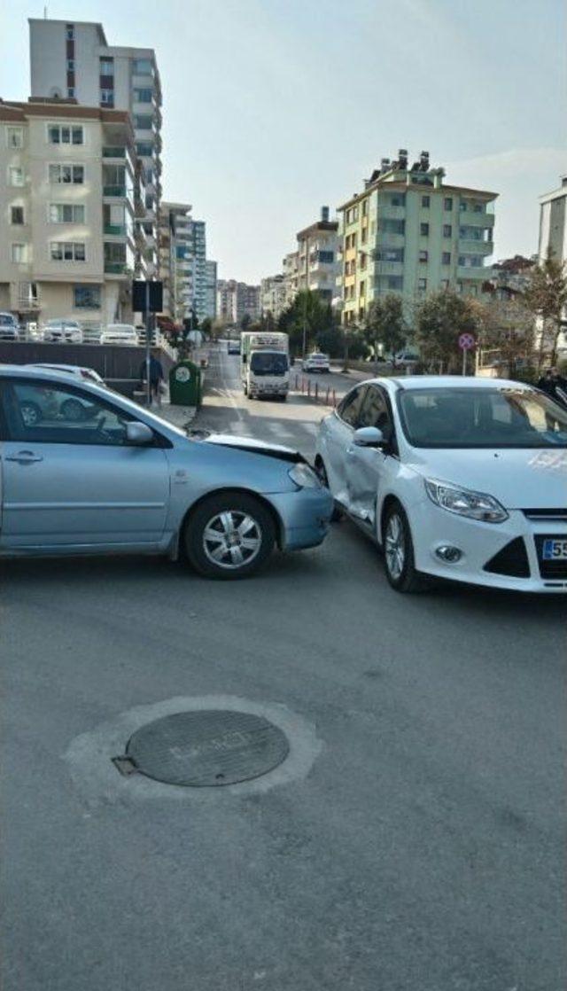 Kazaların Yaşandığı Kavşakta Önlem Alınmasını İstiyorlar