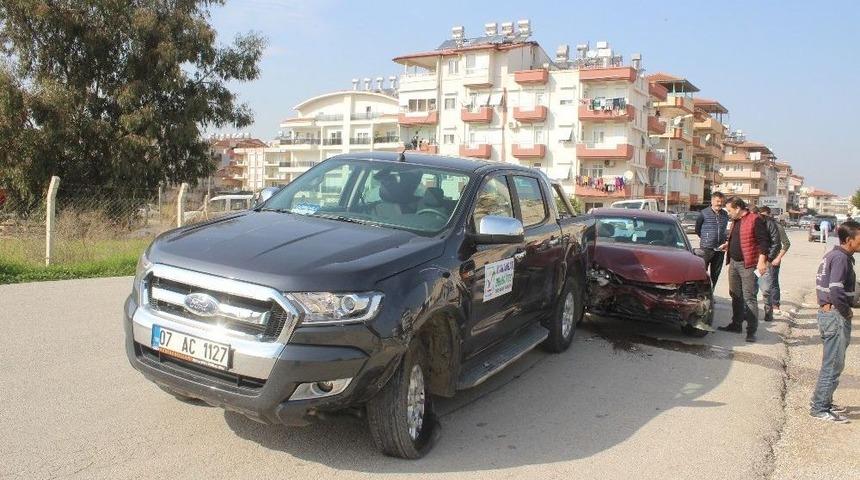 Manavgat&rsquo;ta Trafik Kazası: 1 Yaralı