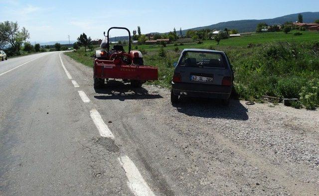 Domaniç’te Trafik Kazası: 2 Yaralı