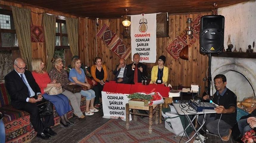 Geleneksel Ekmek &Ouml;d&uuml;ll&uuml; Şiir Yarışması&rsquo;nda Dereceye Girenlere &Ouml;d&uuml;lleri Verildi
