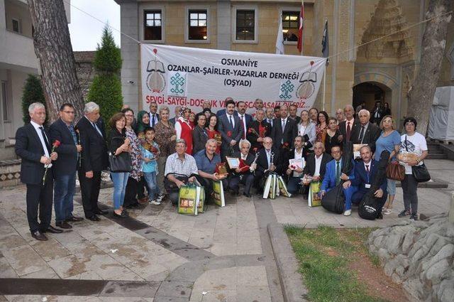 Geleneksel Ekmek Ödüllü Şiir Yarışması’nda Dereceye Girenlere Ödülleri Verildi