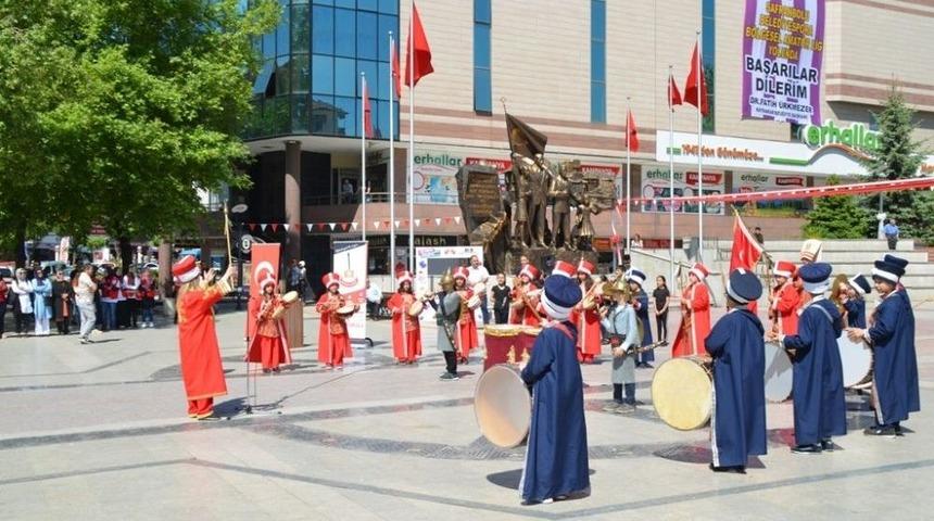 &Ccedil;ocuklardan Anlamlı Program