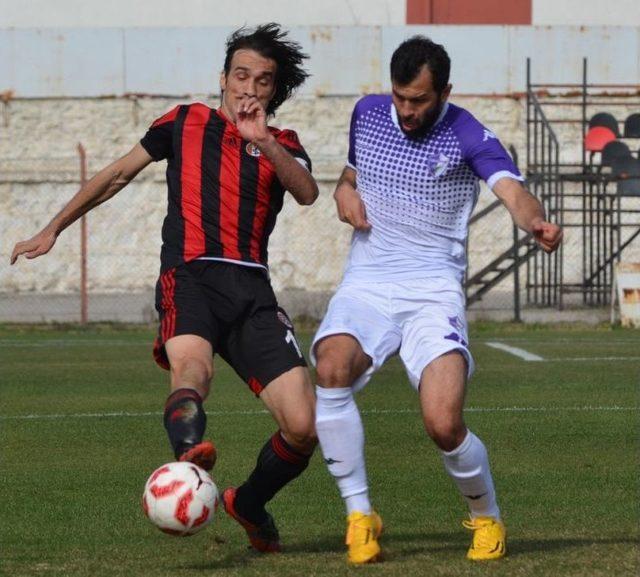 Tff 3. Lig: Turgutluspor: - Yeni Orduspor: 2