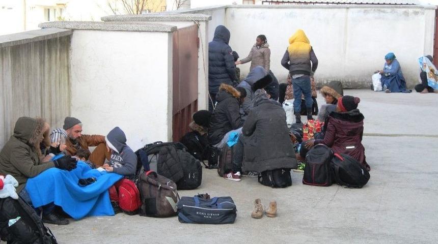 Ayvalık&rsquo;ta 50 Ka&ccedil;ak Yakalandı