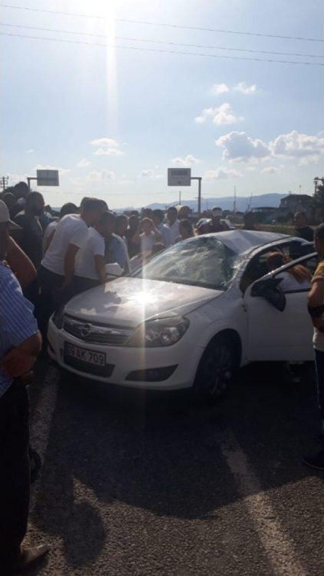 Germencik’te Trafik Kazası, Yoldan Çıkan Otomobilin Sürücüsü Ağır Yaralandı