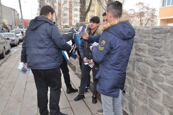 Kars’t Polis Okul Önlerinde Uçurtmuyor G3