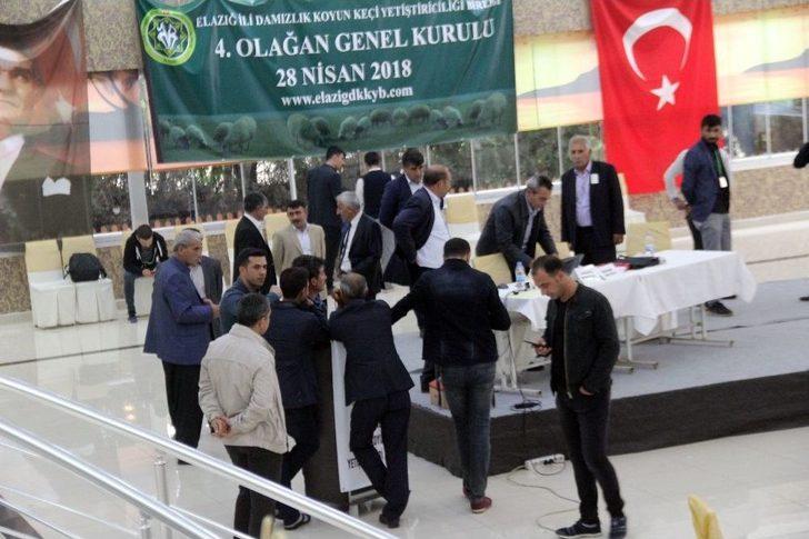 Seçimde Kavga Çıktı, Sandalyeler Havada Uçuştu G2