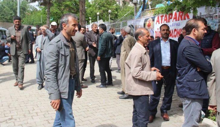 Seçimde Kavga Çıktı, Sandalyeler Havada Uçuştu G3