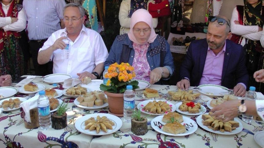 Ak&ccedil;akoca&rsquo;nın 160 Yıllık Tarihi Mahallesi Sanat Sokağı Oldu