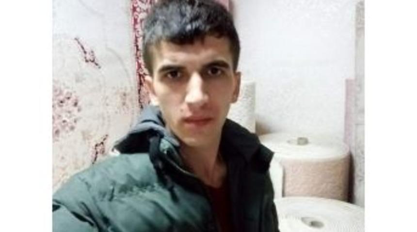 Konya&rsquo;da 3. Kattan D&uuml;şen Gen&ccedil; Yaşam M&uuml;cadelesini Kaybetti