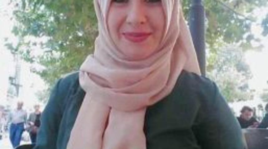 Trenin Çarptığı Genç Kız Yaşam Savaşını Kaybetti