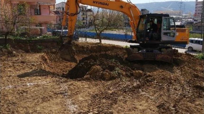 Yeşilova&rsquo;ya Bin 274 Metrekarelik Park Yapılıyor