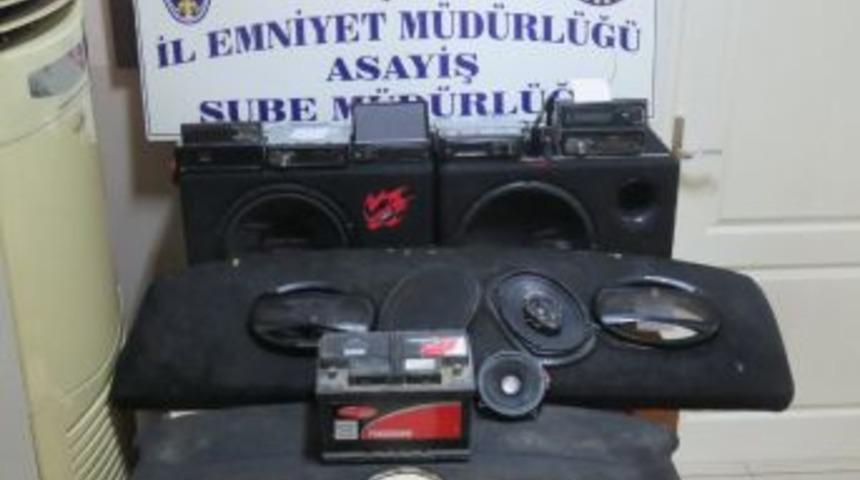 Uşak’ta Hırsızlık Yaptıkları İleri Sürülen 10 Kişi Gözaltına Alındı