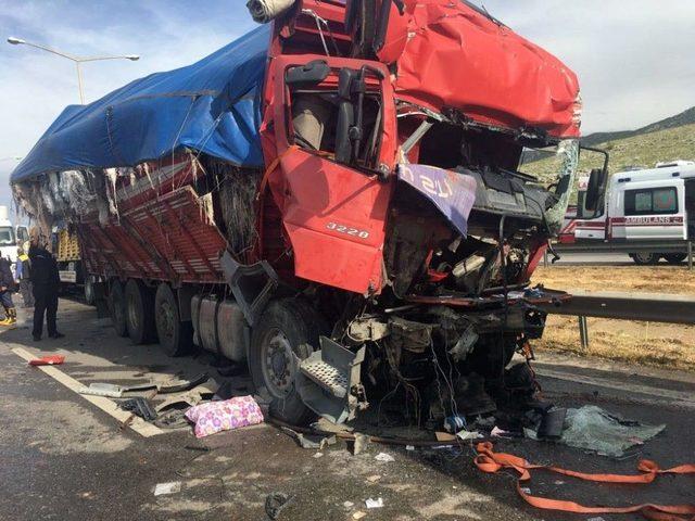 Kahramanmaraş’ta Zincirleme Trafik Kazası: 1 Ölü, 17 Yaralı 1