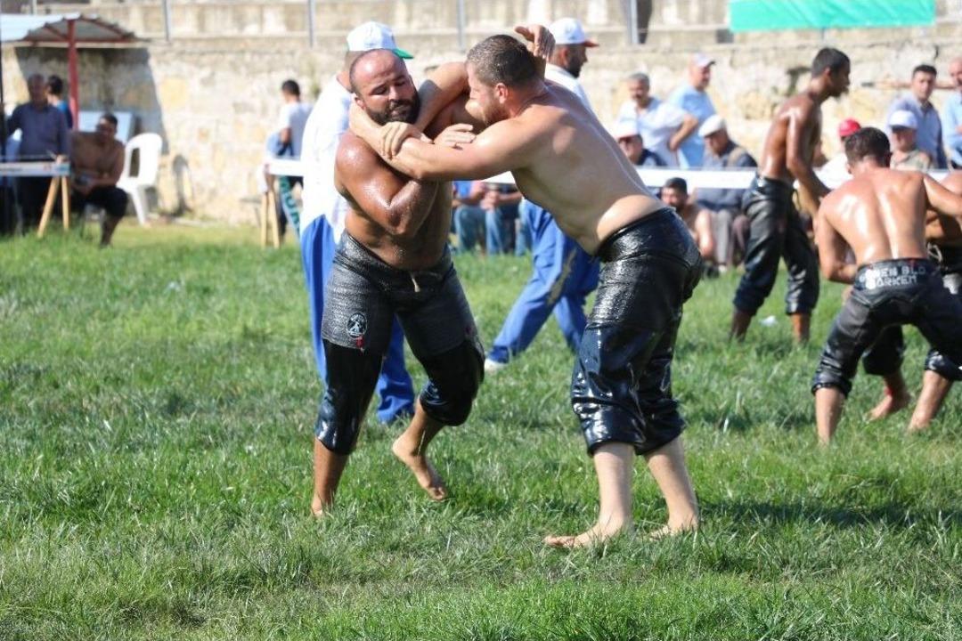 5. Geleneksel Umurbey Yağlı Pehlivan G&uuml;reşleri
