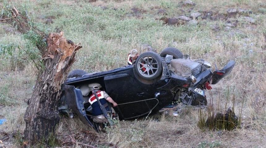 Siverek&rsquo;te Trafik Kazası: 1 &Ouml;l&uuml;, 5 Yaralı