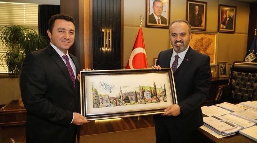 Bursa B&uuml;y&uuml;kşehir Belediyesi&rsquo;ne Bilecik &Ccedil;ıkartması