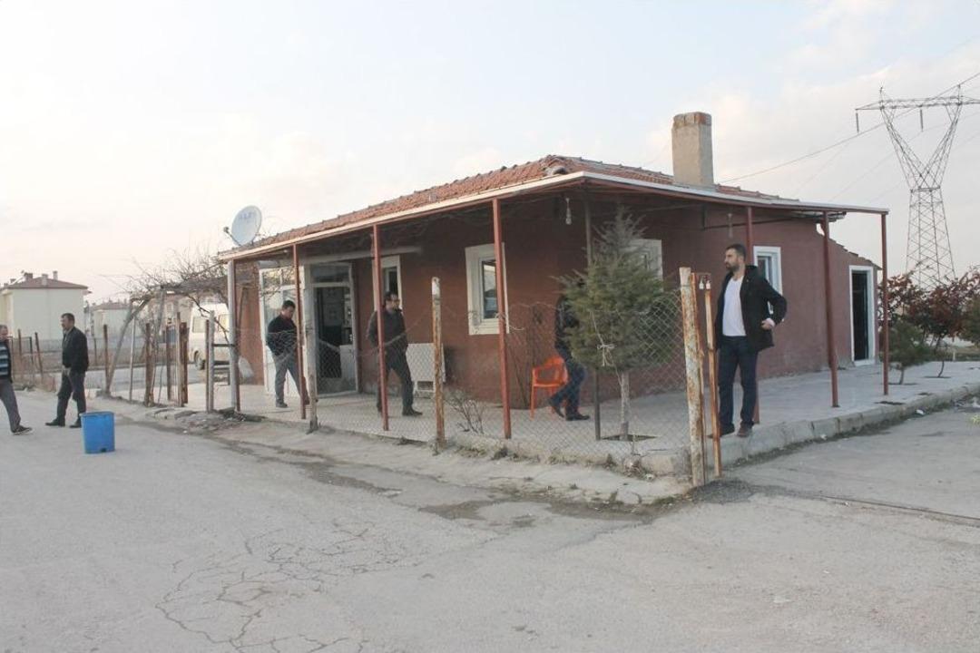 Afyonkarahisar&rsquo;da Silahlı &Ccedil;atışma: 2 Yaralı