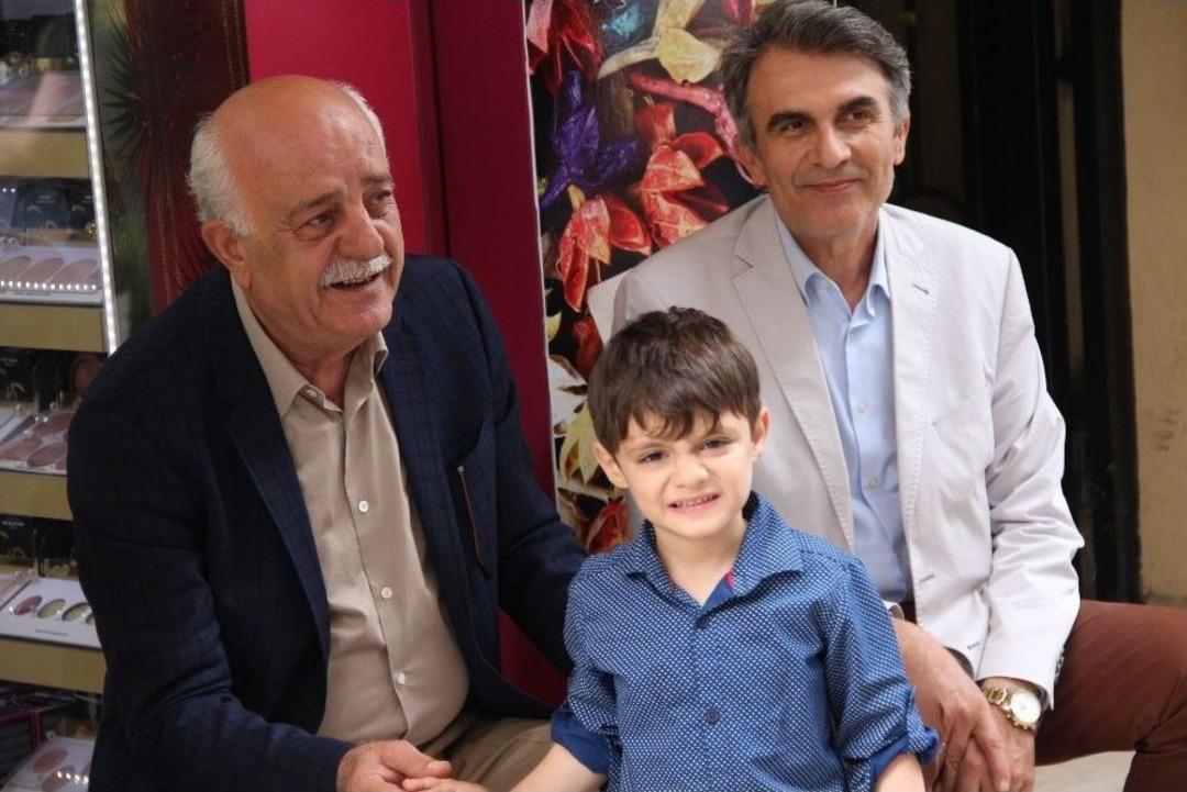 Başkan Seyfi Dingil Esnaf Ve Vatandaşları Ziyaret Etti