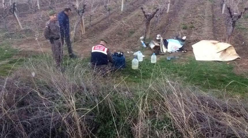 Babası &Uuml;&ccedil; Yaşındaki &Ccedil;ocuğunu Fark Etmeyerek Aracı İle &Uuml;zerinden Ge&ccedil;ti
