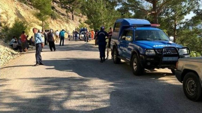 Otomobil U&ccedil;uruma Yuvarlandı: 1 &Ouml;l&uuml;