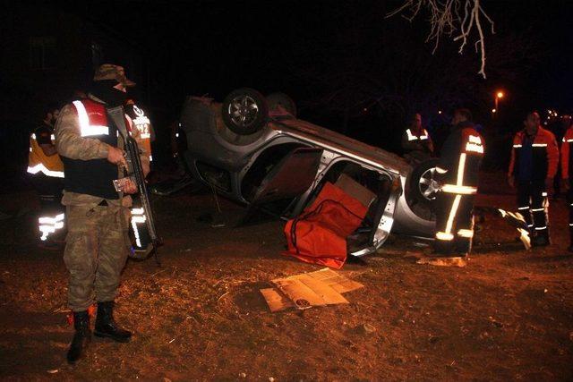 Rapor İçin Engelli Getiren Polisler Kaza Yaptı: 1’i Şehit 2 Ölü