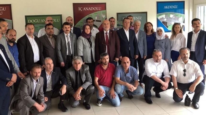 Milletvekili Adayı Yelis, Hemşehrilerinden Destek İstedi