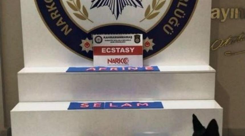 Uyuşturucu Satıcısı Otob&uuml;ste Yakalandı