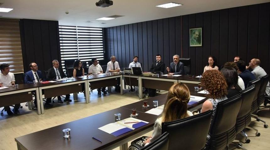 Unvanda Y&uuml;kselen Akademisyenler Rekt&ouml;r Bilgi&ccedil; İle Buluştu