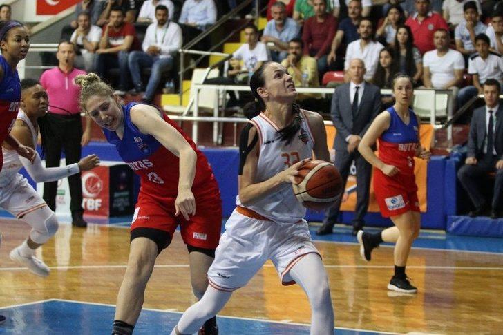 Çukurova Basketbol Yarı Finalde G1