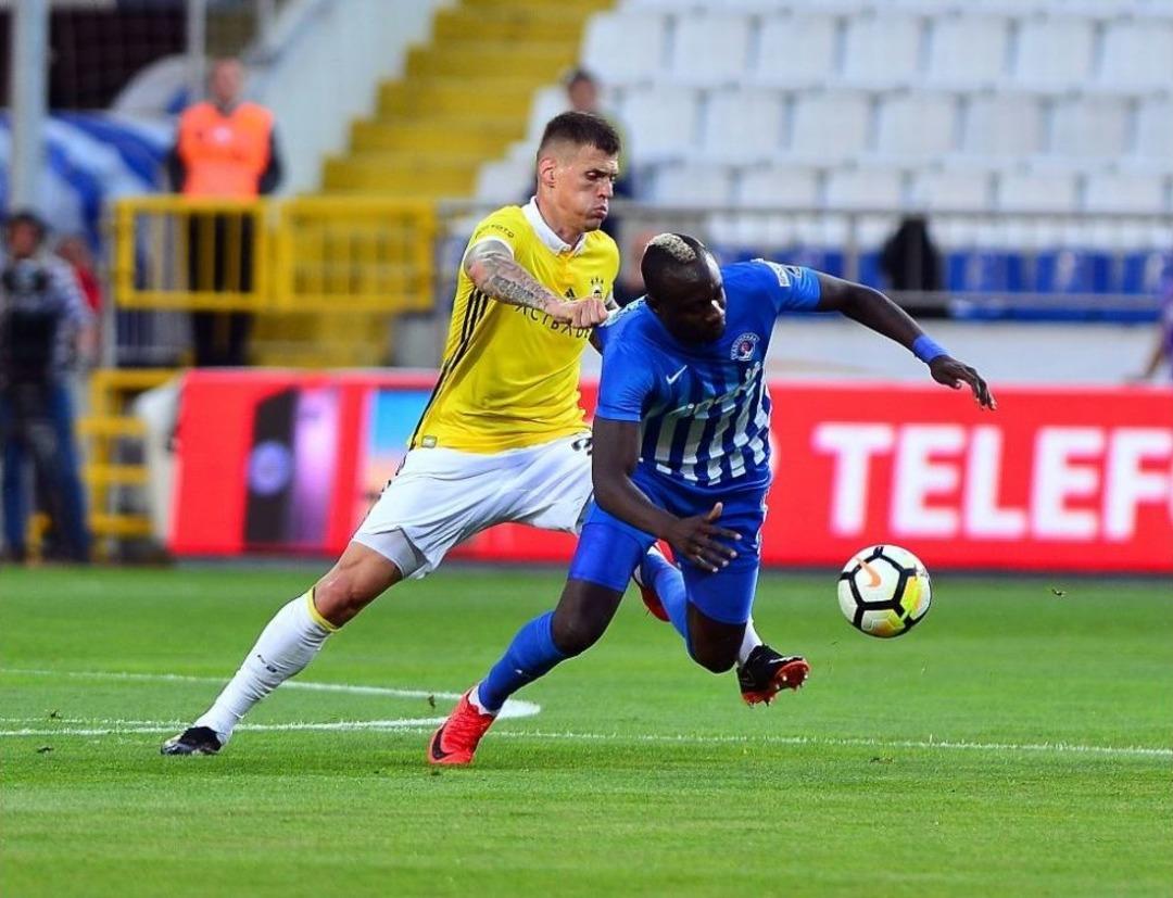 Spor Toto S&uuml;per Lig: Kasımpaşa: - Fenerbah&ccedil;e: 1 (ilk Yarı)