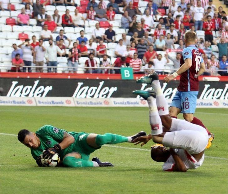 Spor Toto Süper Lig: Antalyaspor: 1 - Trabzonspor: 1 (ilk Yarı) G2