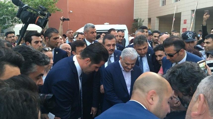Başbakan Yıldırım&rsquo;dan Hastane Ziyareti