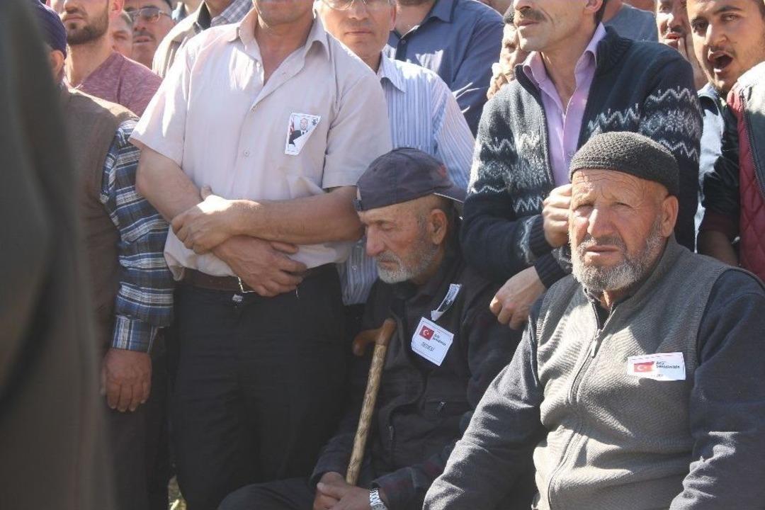 Şehit Piyade Uzman &Ccedil;avuş Yorulmaz Son Yolculuğuna Uğurlandı