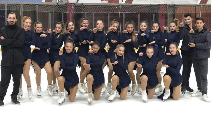 Hem Tasarladı Hem Yarıştı