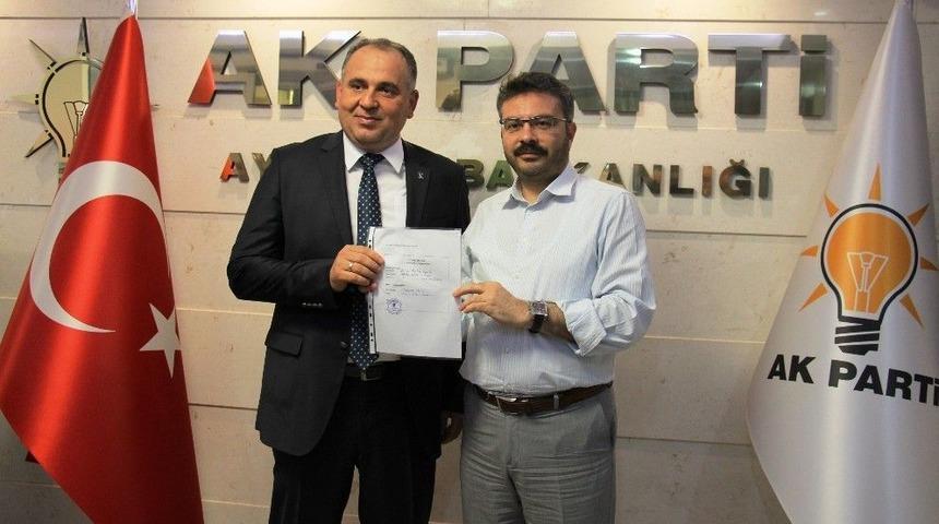 Prof. Dr. Mustafa Oğurlu, Ak Parti’ye Gönül Verenlerden 1 Kişiyi Daha İkna Etmelerini İsteyerek Yola Çıktı